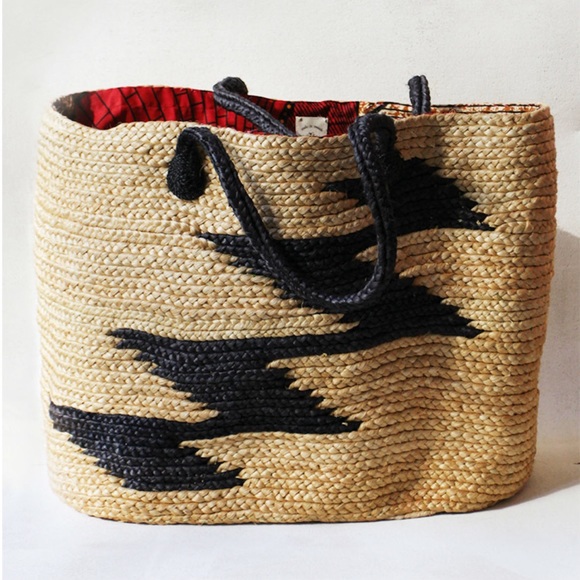 NWOT Indego Africa Fair Trade Zig Zag Beach Bag - Picture 1 of 7